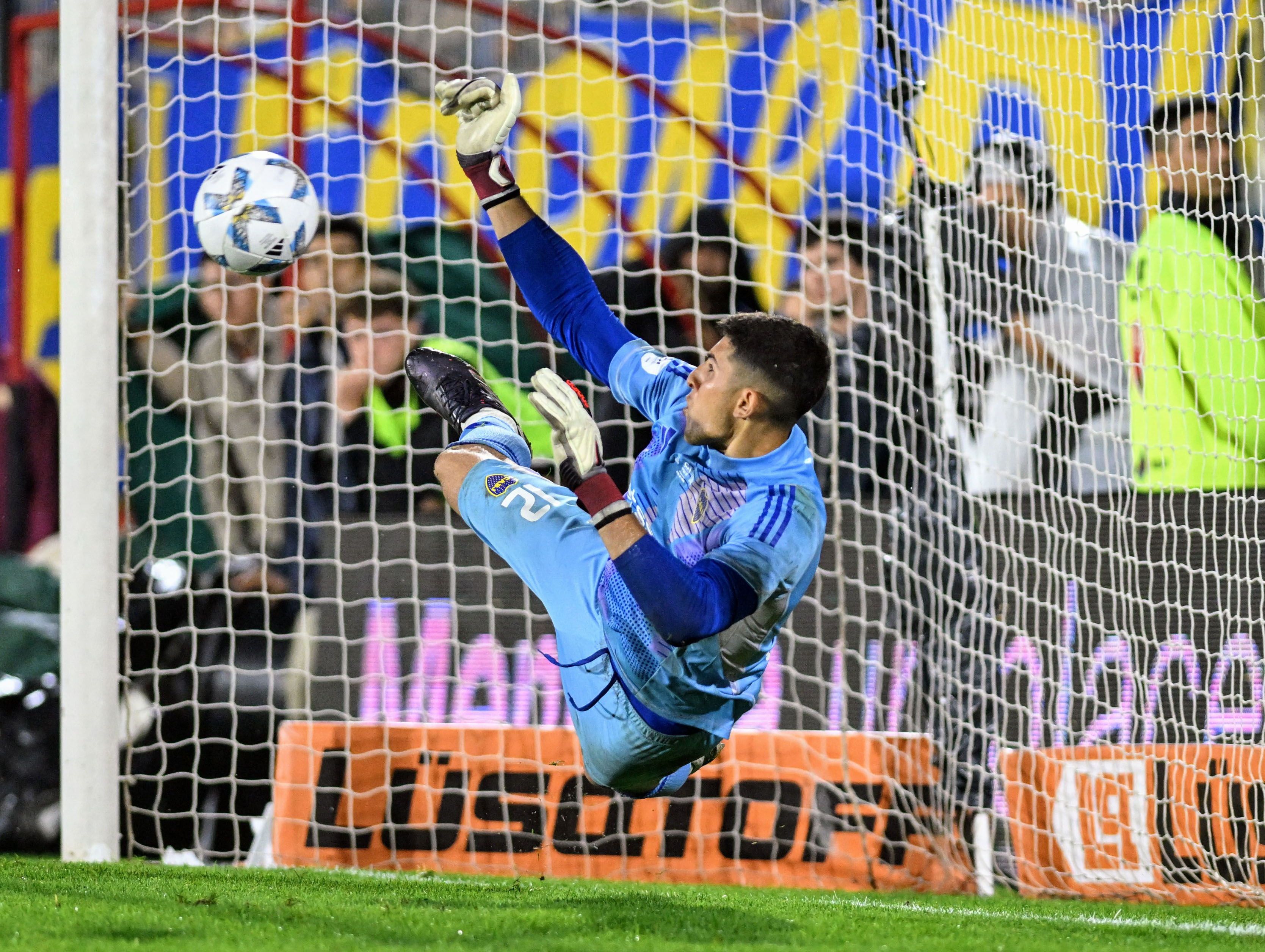 Leandro Brey le dio la clasificación a Boca y batió dos récords. (Fotobaires)