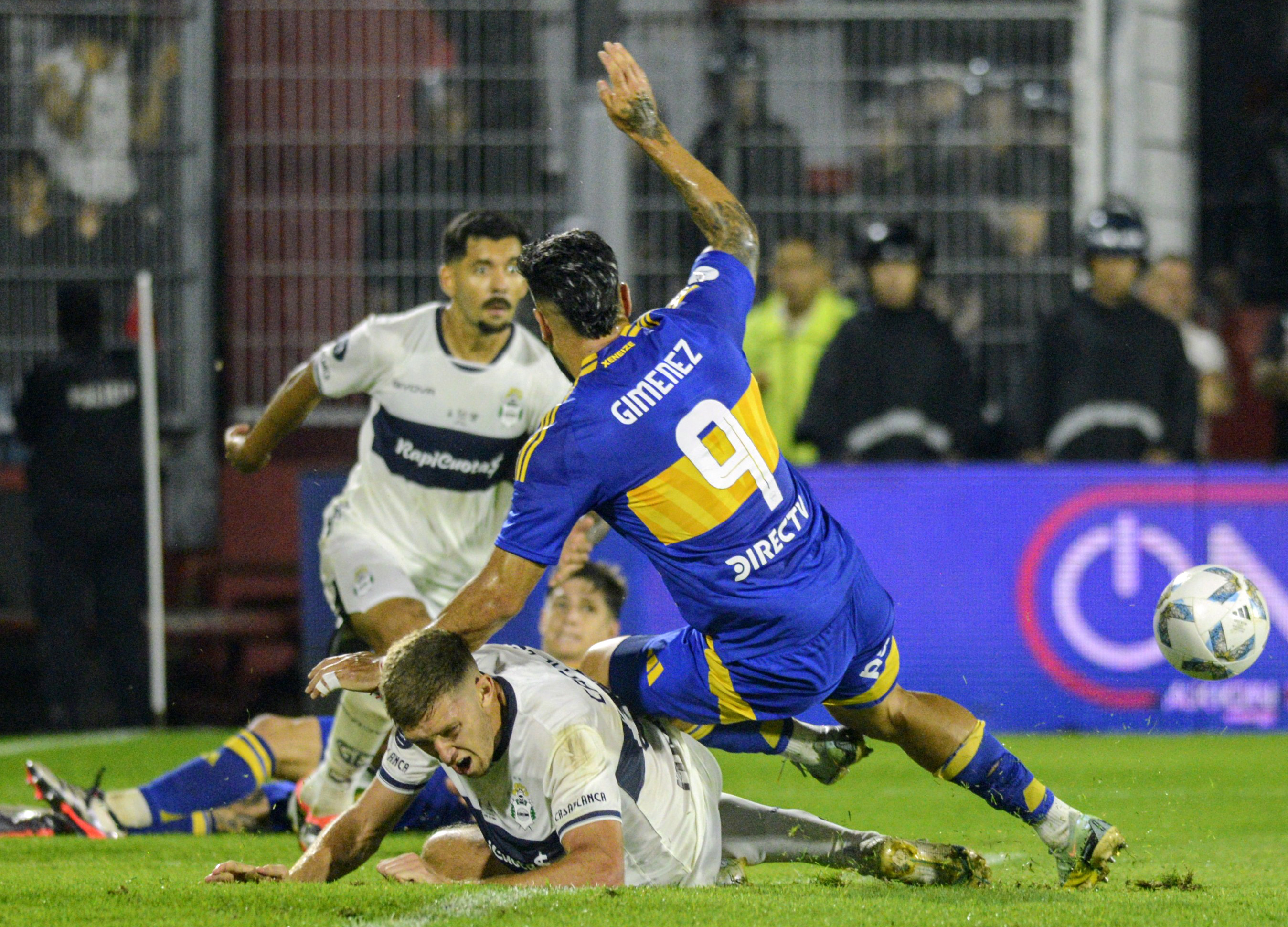 Boca intentará sumar de a tres en casa tras vencer a Gimnasia por la Copa Argentina, entre semana. Fotobaires