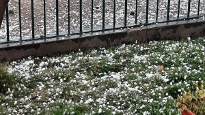 Granizo con la tormenta de este miércoles: qué pasa en Neuquén y Río Negro