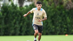 Thiago Almada y su chance ante Venezuela: su historial en la Selección y el presente en Botafogo