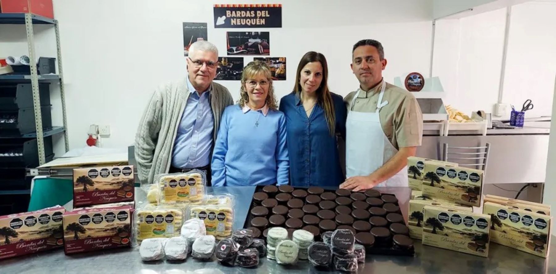 La familia que está detrás de los alfajores “Bardas del Neuquén”. Foto: Gentileza