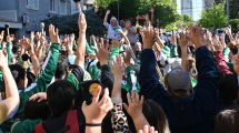 Imagen de Video | ATE Neuquén aprobó la propuesta salarial del gobierno: hubo empujones y corridas en la asamblea