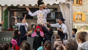 Entre risas y humoradas, “Giorgio” enseñó a cocinar a los niños en Bariloche