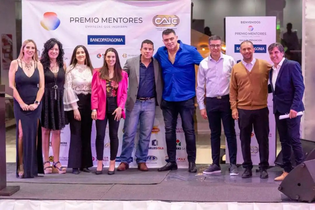 El premio busca inspirar a la comunidad emprendedora local.