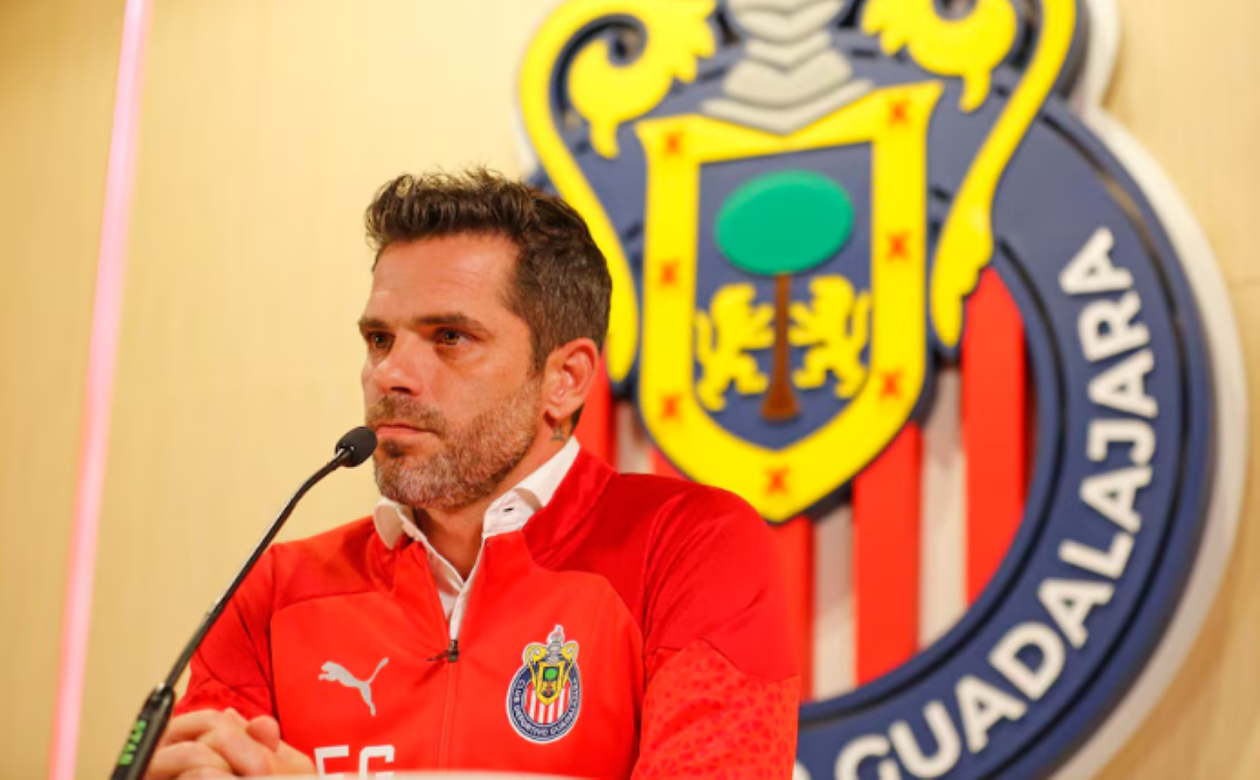 Fernando Gago fue criticado por la prensa mexicana. Mañana sería su último partido en Chivas. 