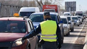 Atención conductores: ¿cuál es la pregunta que no hay que responder en un control de tránsito?