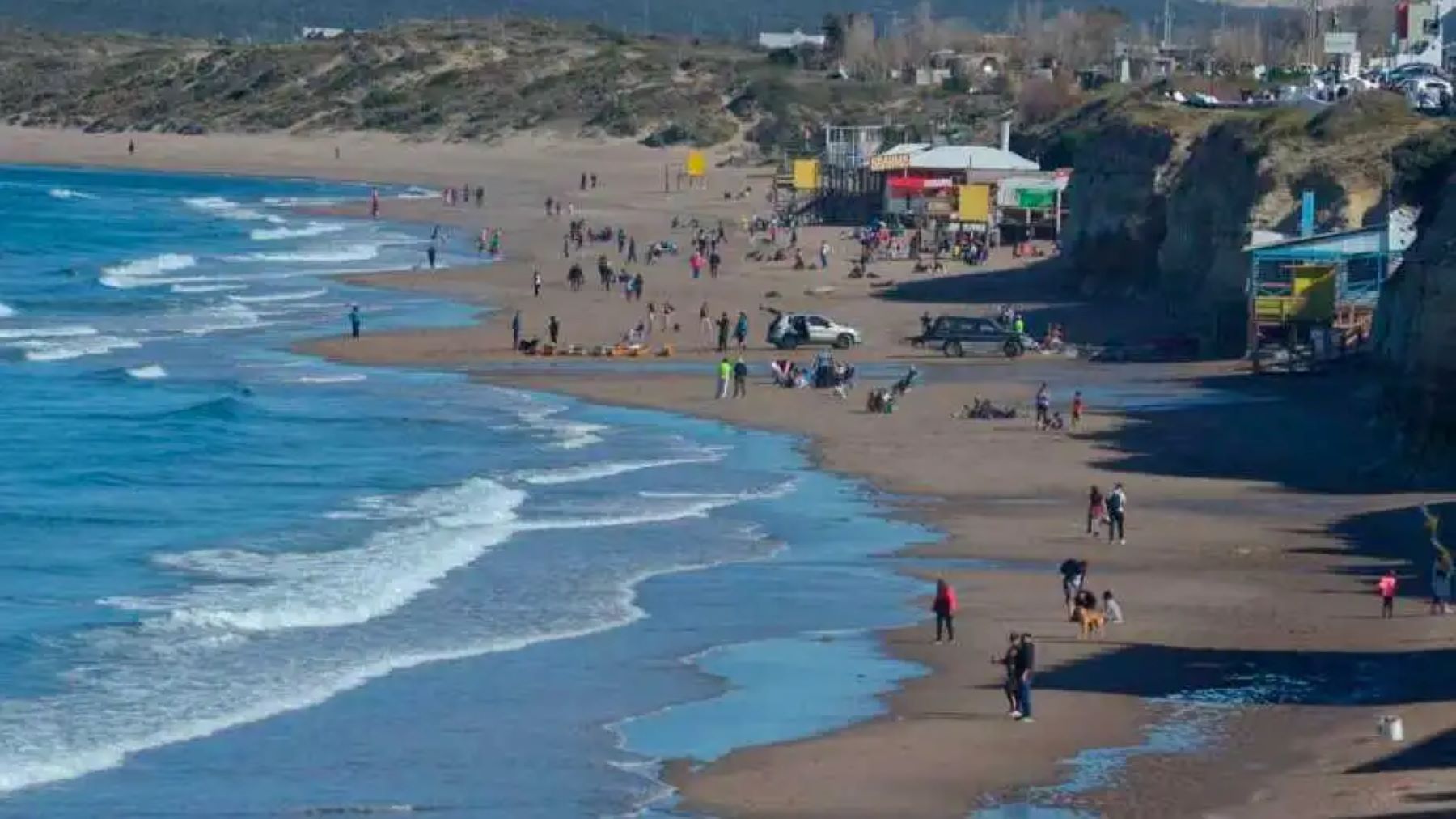 Las Grutas, con gran cantidad de turistas durante este feriado