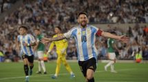 Imagen de El divertido pedido de un nene a Messi en el predio de la Selección Argentina: “¿Podés?”