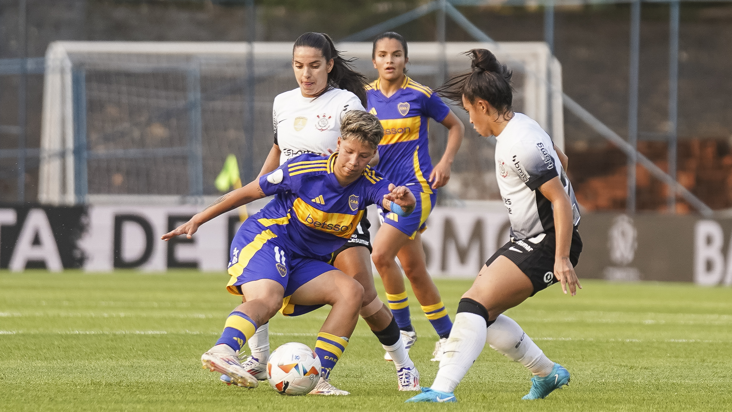 Boca perdió en la semifinal contra el Corinthians de Brasil. (@BocaJrsFutFem)