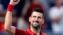 Imagen de Djokovic avanzó a las semifinales del Masters 1000 de Shanghái y ahora tendrá un duro rival