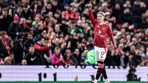 El gol de Alejandro Garnacho para Manchester United ante Leicester tras la salida de Erik ten Hag