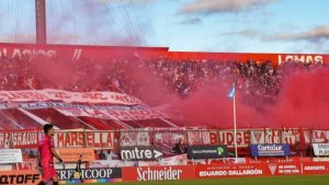 Tensión en la B Metropolitana: encontraron una granada en la cancha de Los Andes