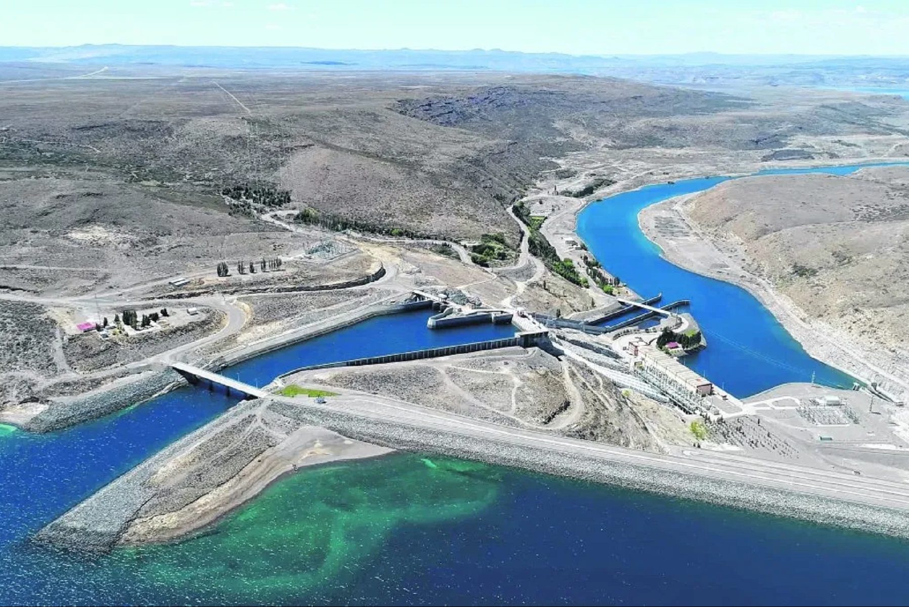 Represas de Neuquén y Río Negro. Archivo.