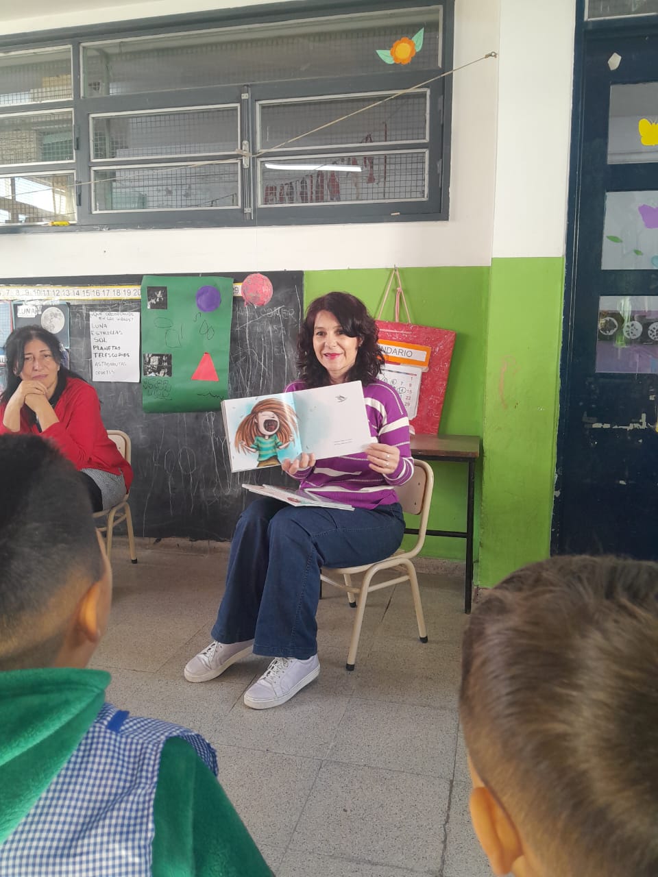 "Sola en el bosque", el libro de Magela Demarco y Maru Grossi. Foto: gentileza