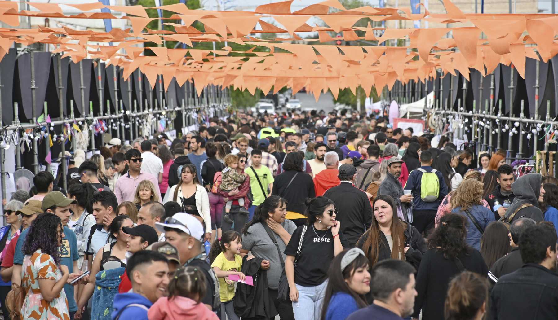 Neuquén Emprende, una de las ferias más grandes. Foto: Florencia Salto