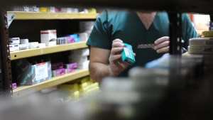 Gobierno permitirá a las provincias importar medicamentos sin autorización: buscan reducir costos