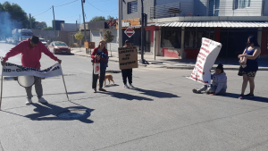 Corte en una calle de Neuquén en reclamo de gas y cloacas: si no hay respuesta irán a la Ruta 22