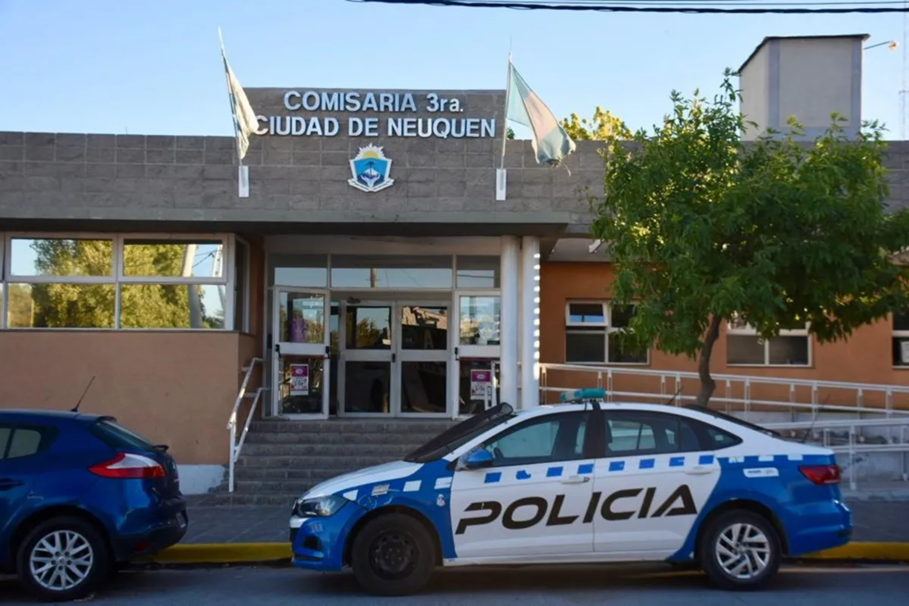 En Neuquén: un trabajador público provincial detenido tras amenazar con arma de fuego.