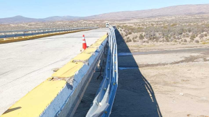 Ruta 40: reparan el puente «Salado» después del accidente del camionero que permanece grave