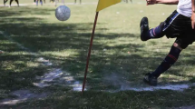 Imagen de Murió mientras jugaba un torneo de futbol en Viedma