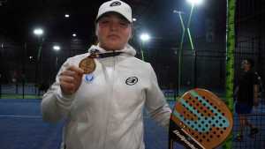 Victoria es de Roca y campeona de padel a los 14 años: brilló con la selección argentina en México