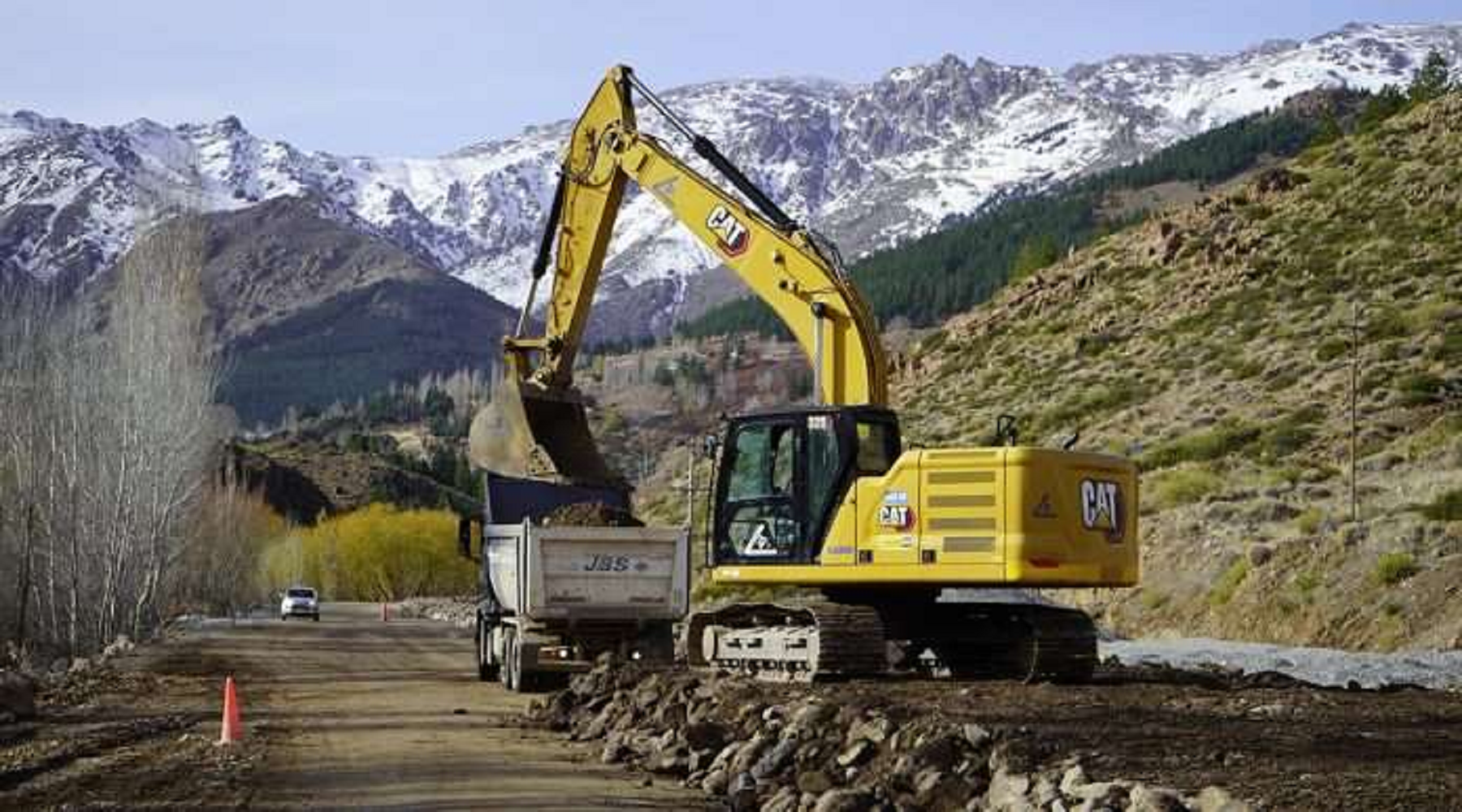 Cierran la Ruta 39 entre Andacollo y Huinganco por obra de asfalto. (Gentileza Neuquén Informa).