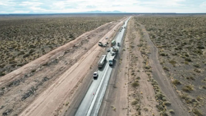 Ruta 5 en obra: precaución entre Rincón de los Sauces y Punta Carranza, en Vaca Muerta