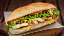 Imagen de Sándwich light de pollo grillado y queso