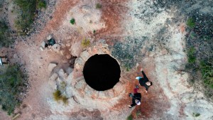 Un trekking muy cerca de Neuquén, que es un viaje al pasado: descubrí La Calera