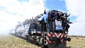 Llevan entregados 784.000 kilos de alimentos y llegarán a Río Negro: conocé todo sobre el tren solidario