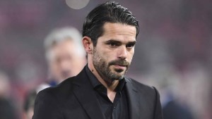 Reunión clave entre Fernando Gago y los dirigentes de Chivas: qué falta para que sea DT de Boca