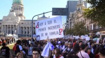 Imagen de Marcha universitaria en Buenos Aires: miles ya movilizan al Congreso, epicentro del reclamo