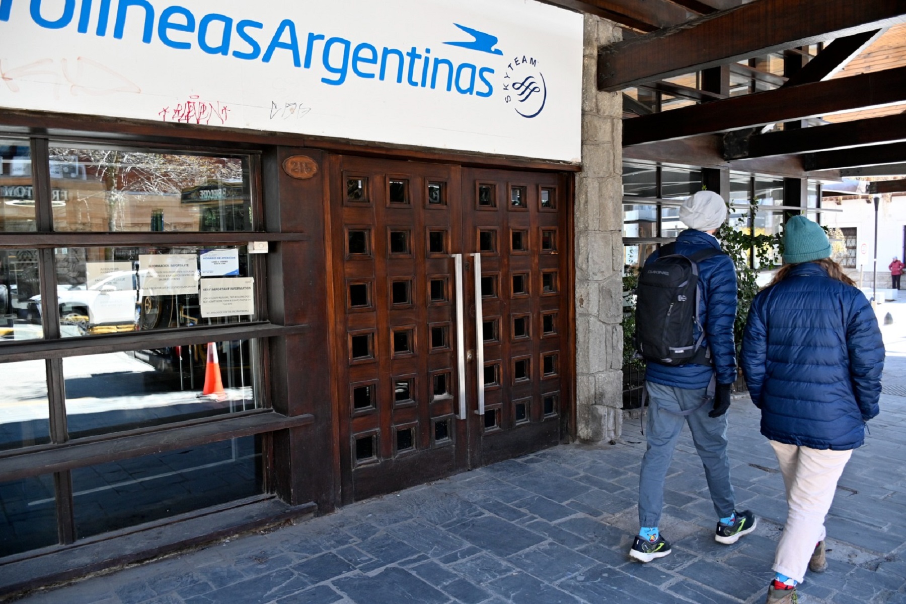 Sucursales de Aerolíneas Argentinas cierran sus puertas de manera momentánea. (Crédito: Alfredo Leiva)