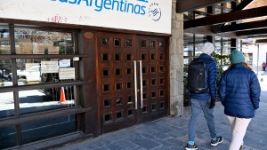 Aerolíneas Argentinas y el cierre de oficinas: en Bariloche y Neuquén podría ser algo circunstancial