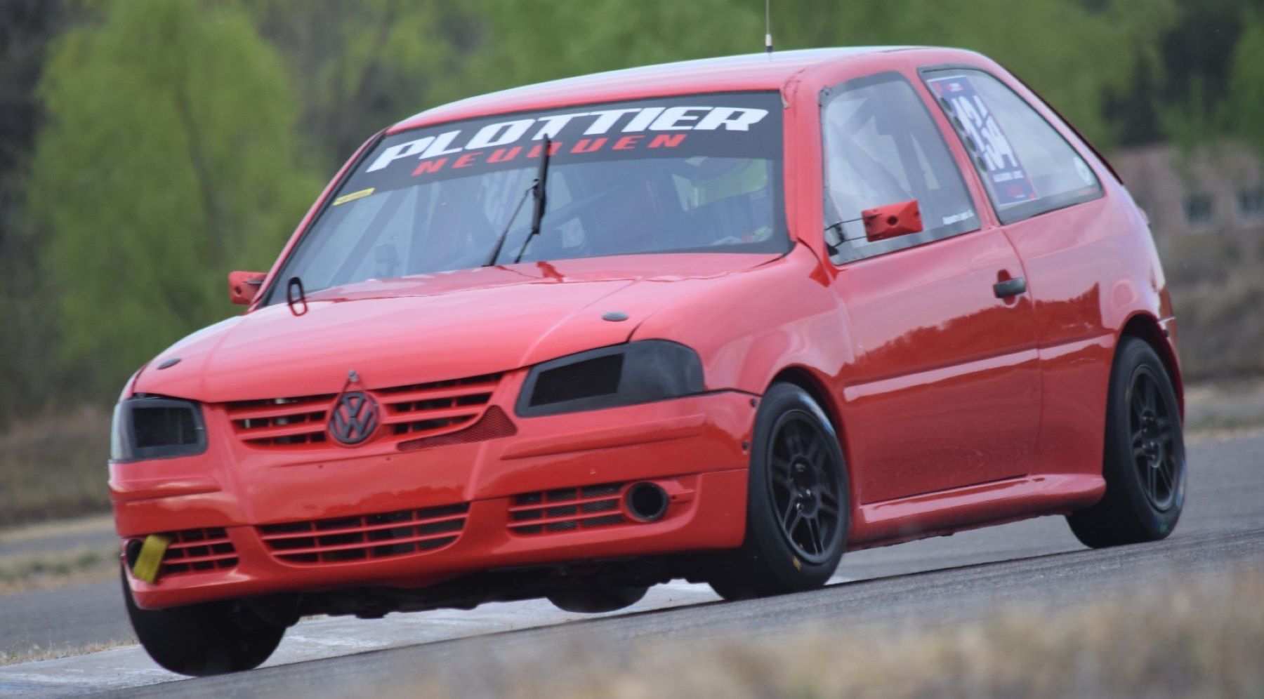 Alejandro López festejó en la primera final del Turismo Pista del Valle. Hoy se suman los invitados. (Prensa TPV)