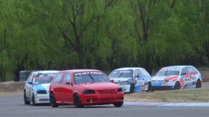 Lautaro De la Iglesia mostró su categoría y ganó la quinta del Turismo Pista del Valle, en Roca