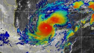 Huracán Milton se aproxima a Florida con vientos de 250 km/h: llegó a categoría 4