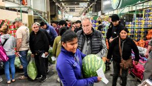 Cómo ahorrar $20.000 en diez frutas y verduras del Mercado Concentrador de Neuquén