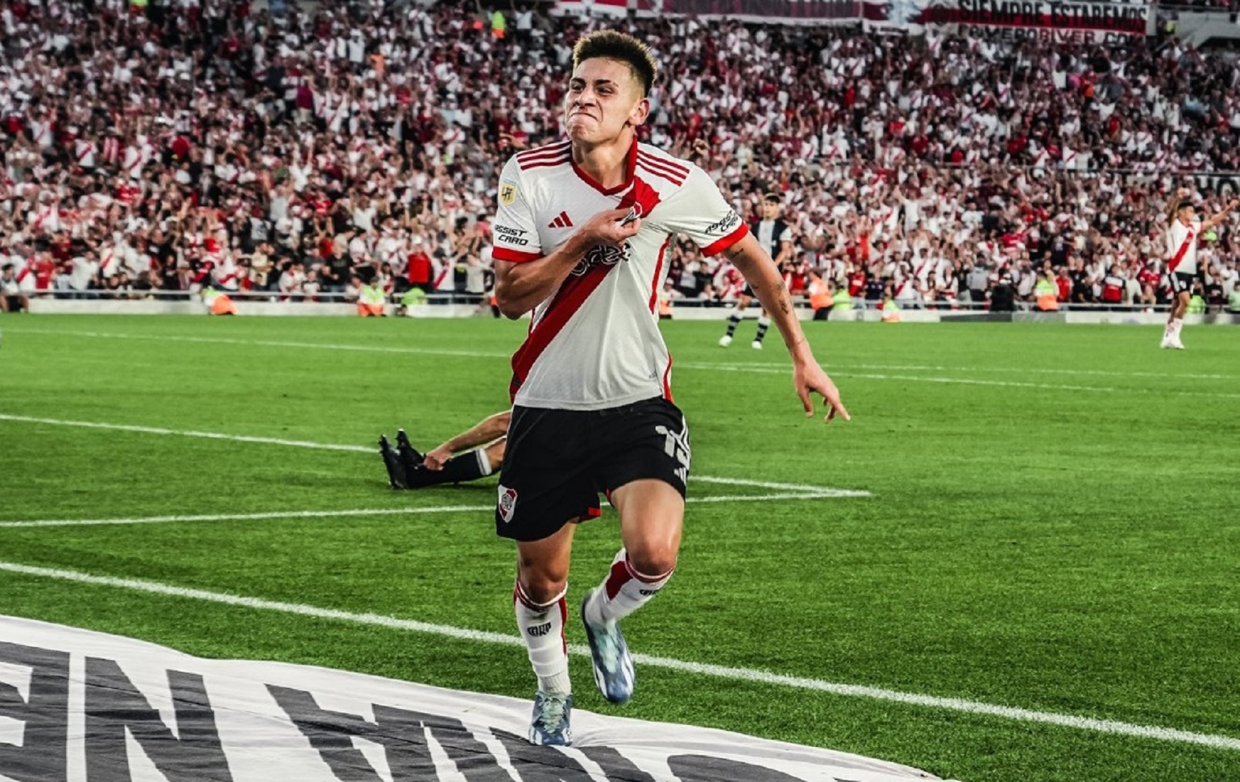 River intentará extender el préstamo de Claudio Echeverri.