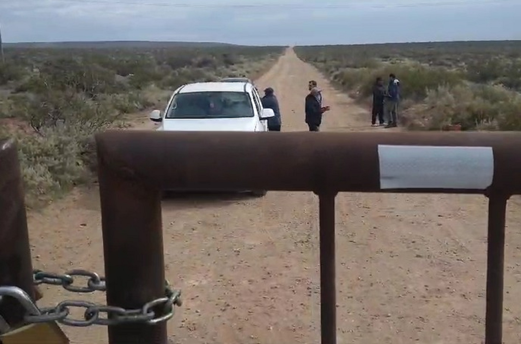 Bloqueo mapuche en Cutral Co. Foto: gentileza Fuego 24.