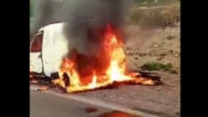 Video | Fuego en la Autovía Norte de Neuquén: viajaban a Buenos Aires cuando se les incendió la camioneta