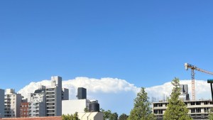 La enorme nube que se ve en Neuquén y el Alto Valle: qué es y por qué anticipa tormentas este miércoles