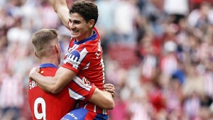 Julián Álvarez y Giuliano Simeone, intratables: Atlético Madrid se llevó el triunfo en el final