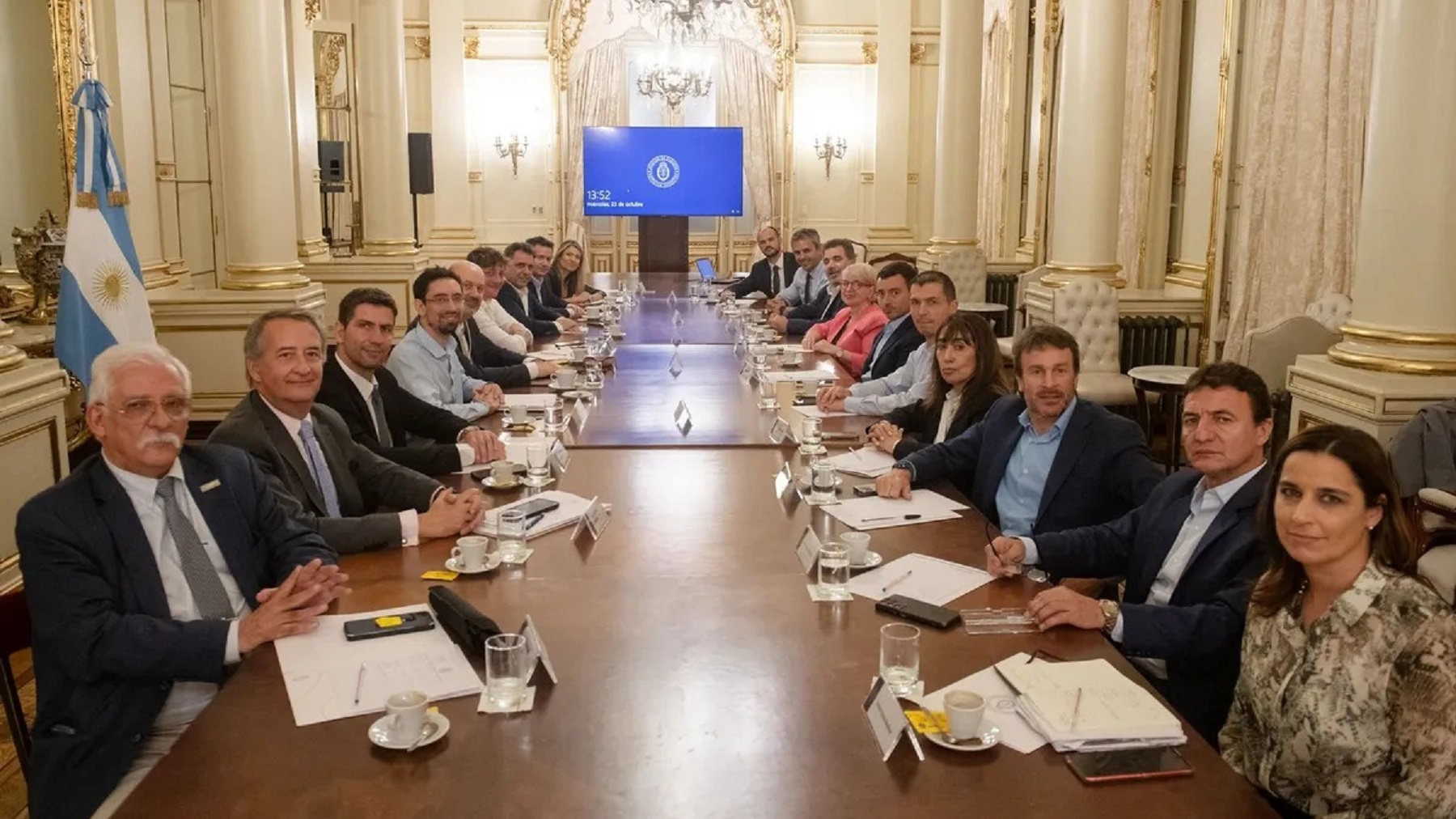 Diputados radicales reunidos con el Gobierno. Foto: gentileza A24. 