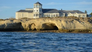 Tragedia en una conocida playa de Chubut: un adolescente no pudo salir del mar y murió ahogado