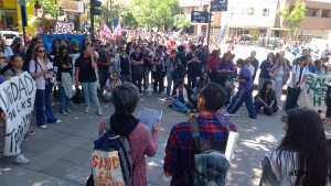 Estatales marchan en Neuquén contra Quintriqueo de ATE y evalúan cortar calles, este miércoles