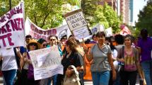 Imagen de Video | Protesta en Casa de Gobierno Neuquén: una caravana recorre la ciudad por el paro de este miércoles