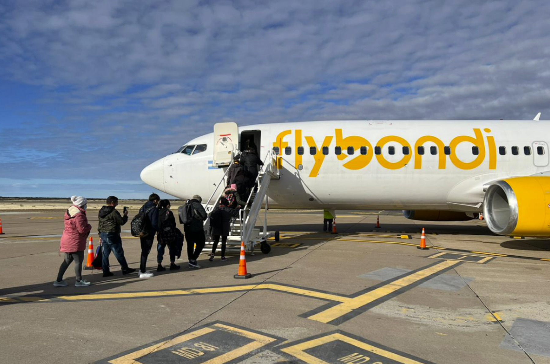 El avión quedó varado en la plataforma de aterrizaje en Puerto Madryn. Foto: archivo. 