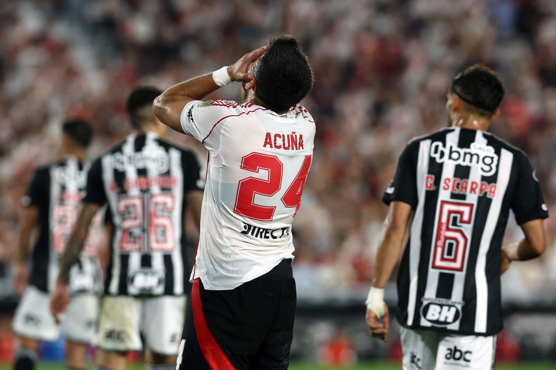 El Huevo Acuña hizo un buen partido, pero no alcanzó. El Millonario quedó out de la Libertadores.