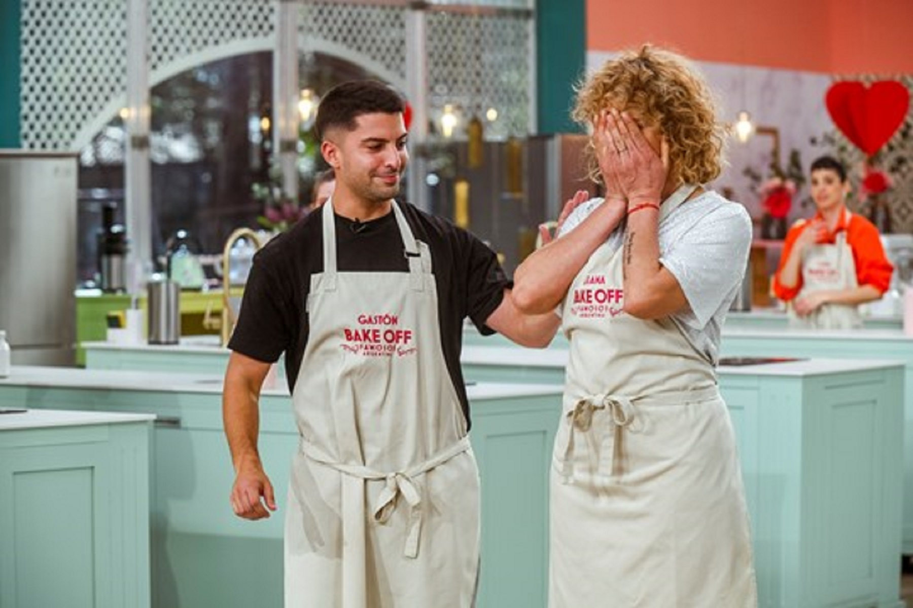 Gastón Edul fue el tercer eliminado de Bake Off